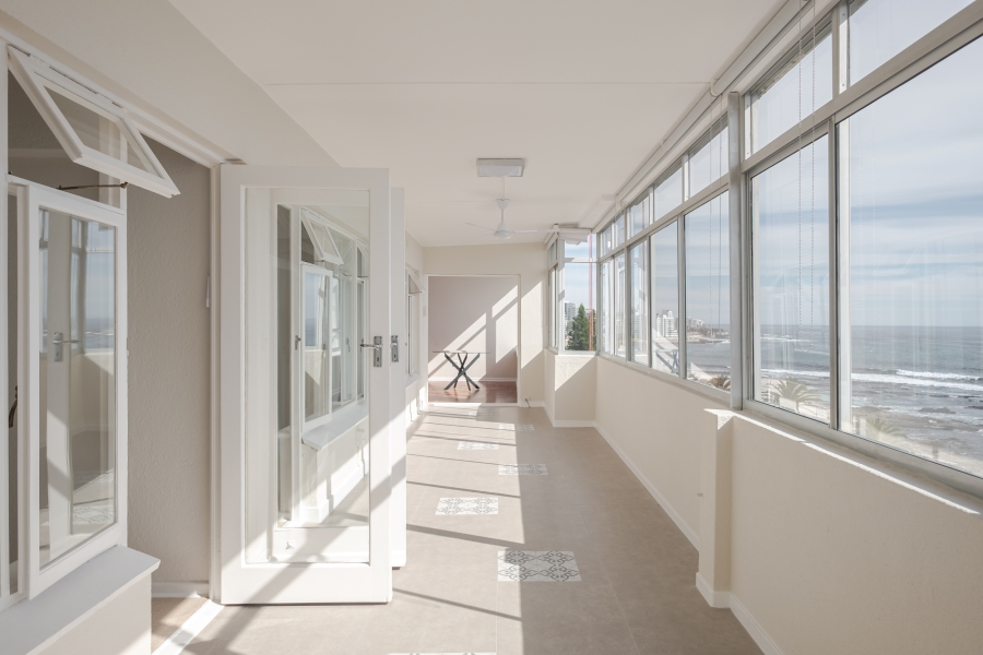 To Let 3 Bedroom Property for Rent in Sea Point Western Cape